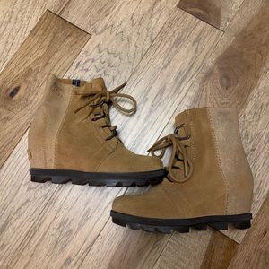 Sorel Joan of Arctic wedge